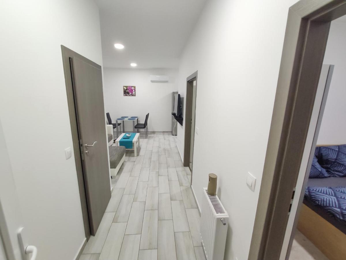 Trika Apartman Sarvar Exterior photo