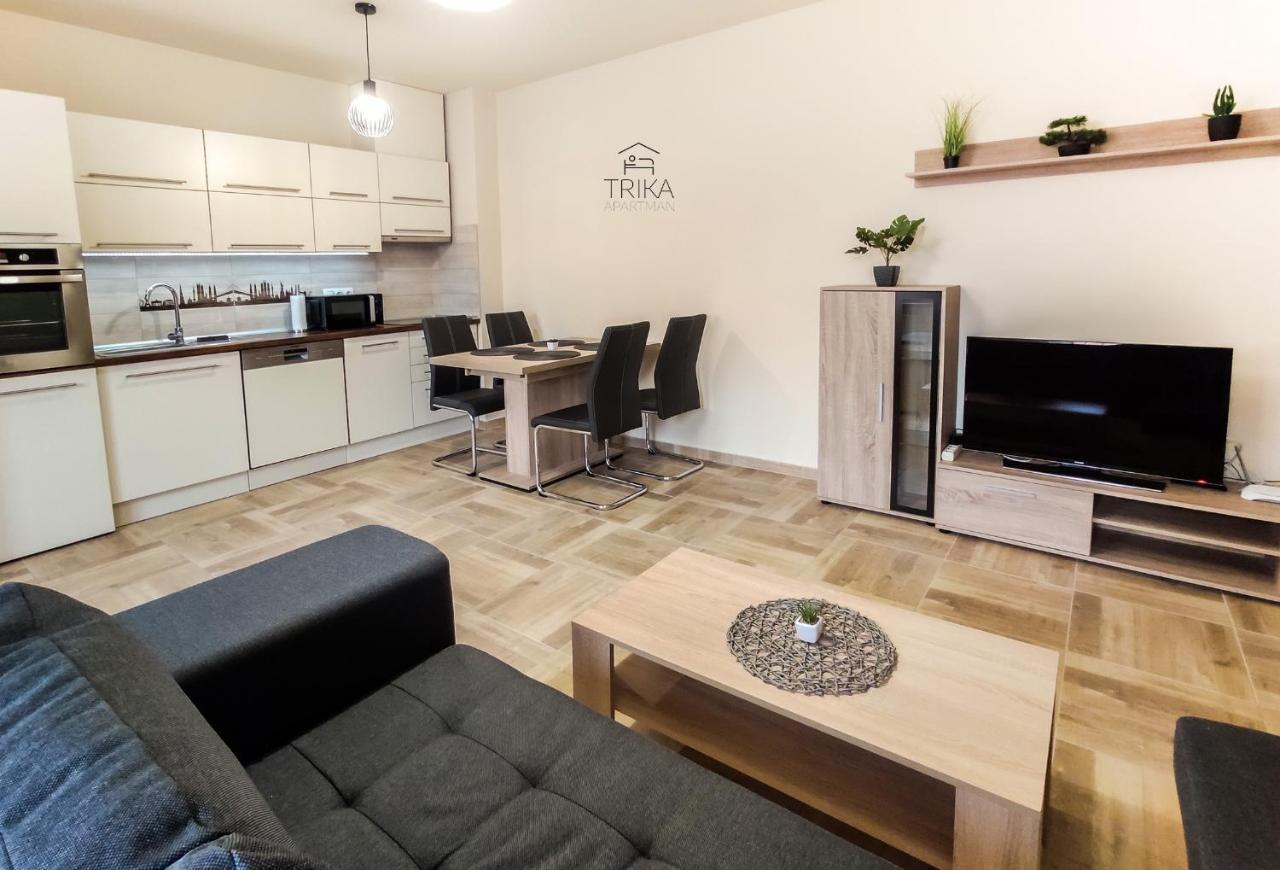 Trika Apartman Sarvar Exterior photo